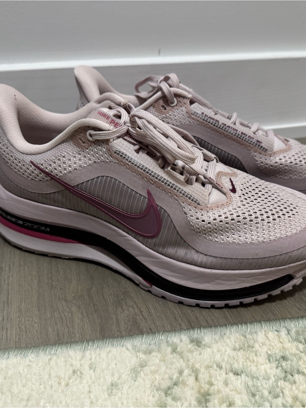 Nike Women’s Pegasus premium Running Sneakers - particle rose 9.5